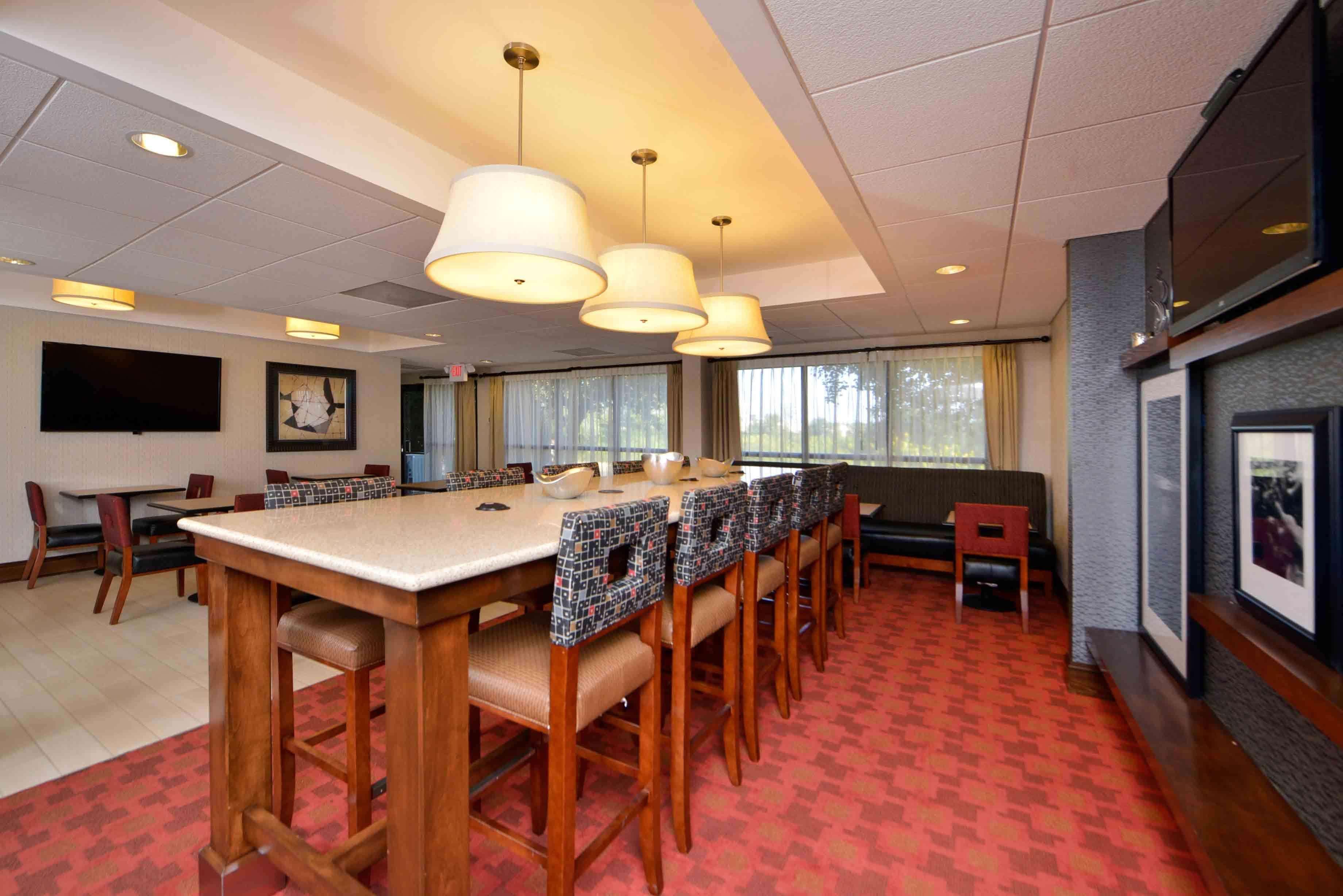 Hampton Inn Salisbury Exterior photo