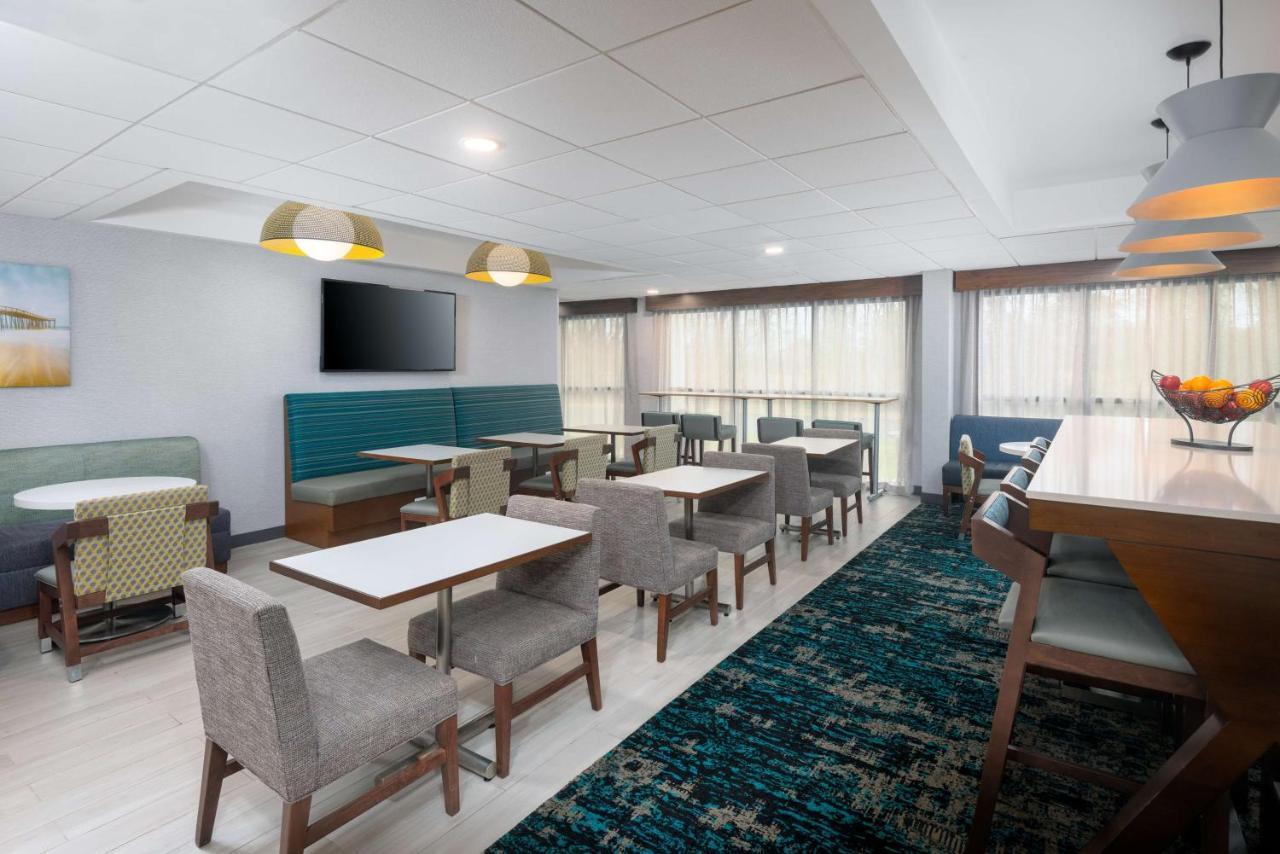 Hampton Inn Salisbury Exterior photo